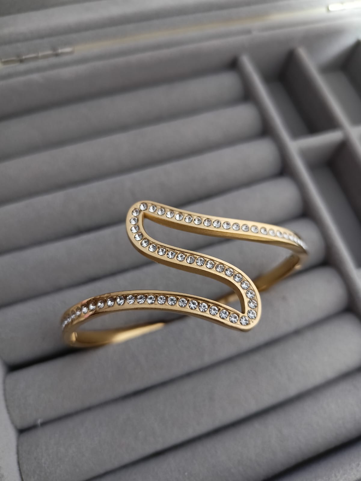 S Bangle
