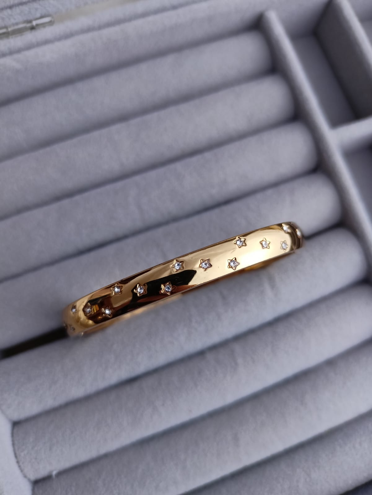 Clara Bangle