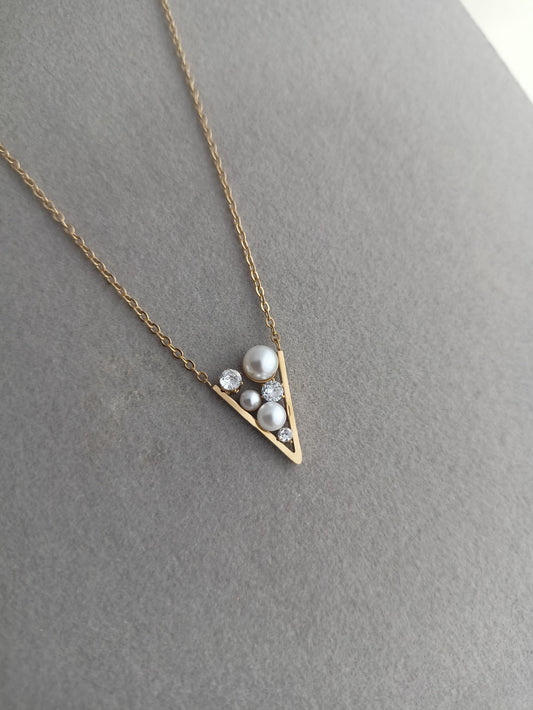 Pearl Stone Necklace