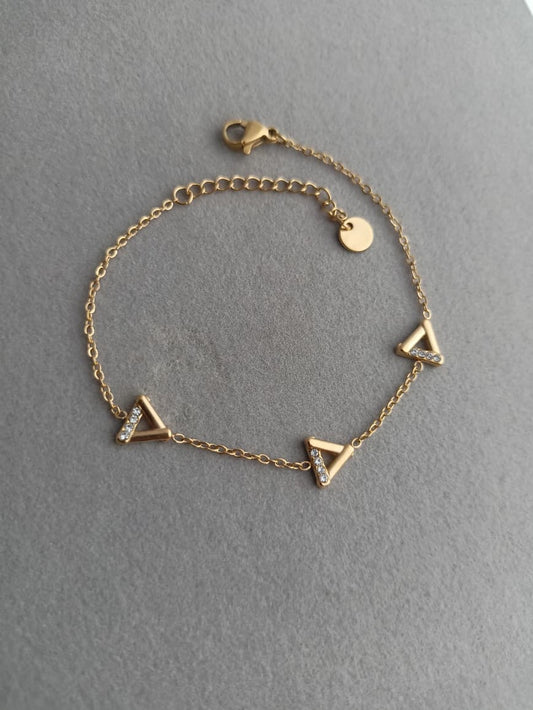 Tria Stone Bracelet