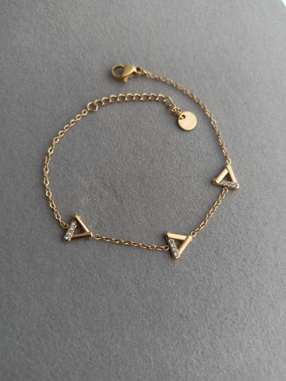 Tria Stone Bracelet
