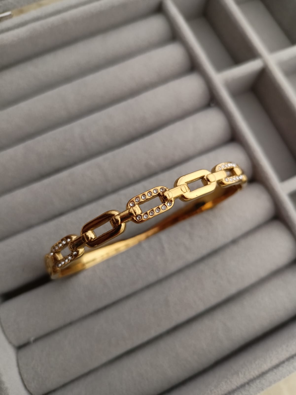 Link Stone Bangle