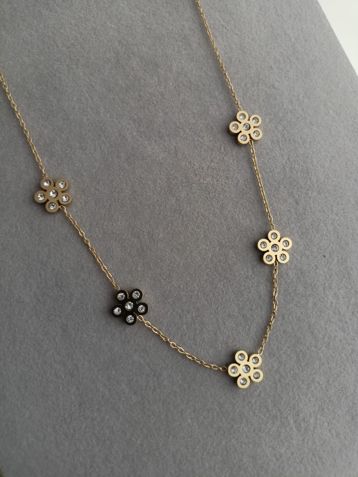 Flower Stone Necklace