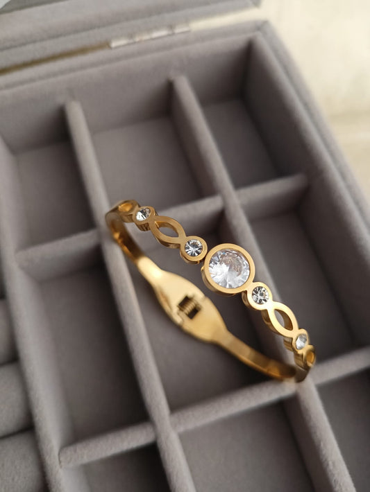 Lyra Cuff