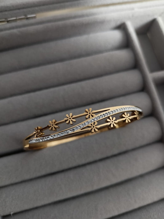 Daisy Stone Bangle