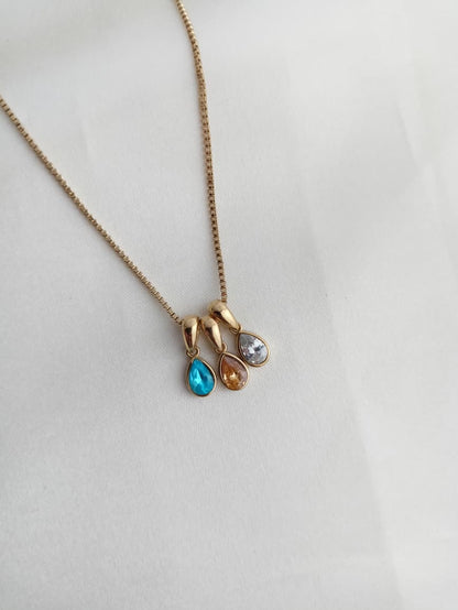 Elara Teardrop Necklace