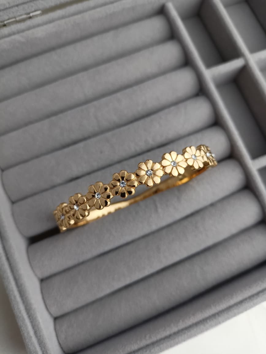 Floral Stone Kada