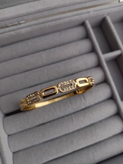 Link Chain Bangle