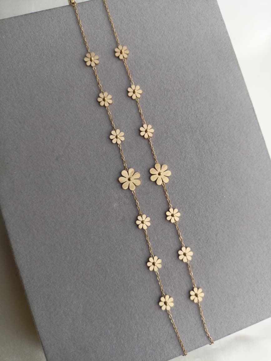 Daisy anklets
