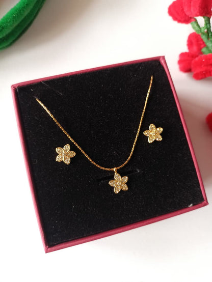 Floral Stone Necklace Set